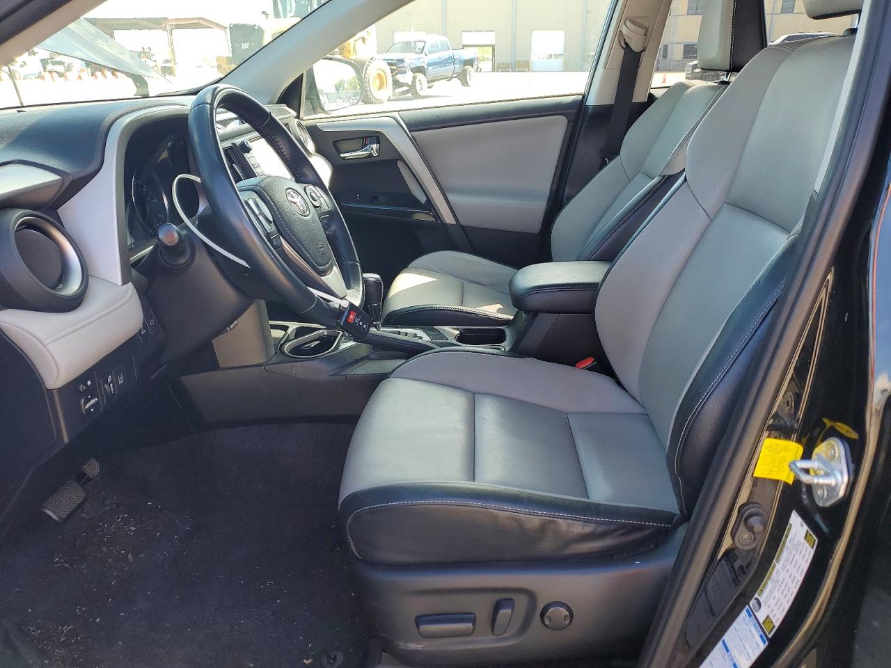 2016 TOYOTA RAV4 LIMITED photo 13