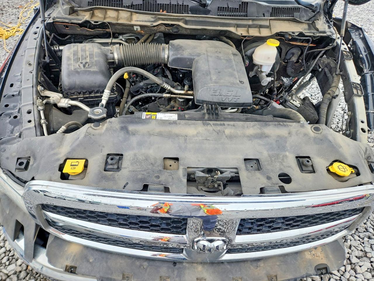 2022 RAM 1500 CLASSIC SLT photo 31