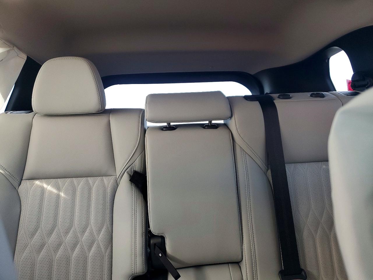 2025 MITSUBISHI OUTLANDER SEL photo 10