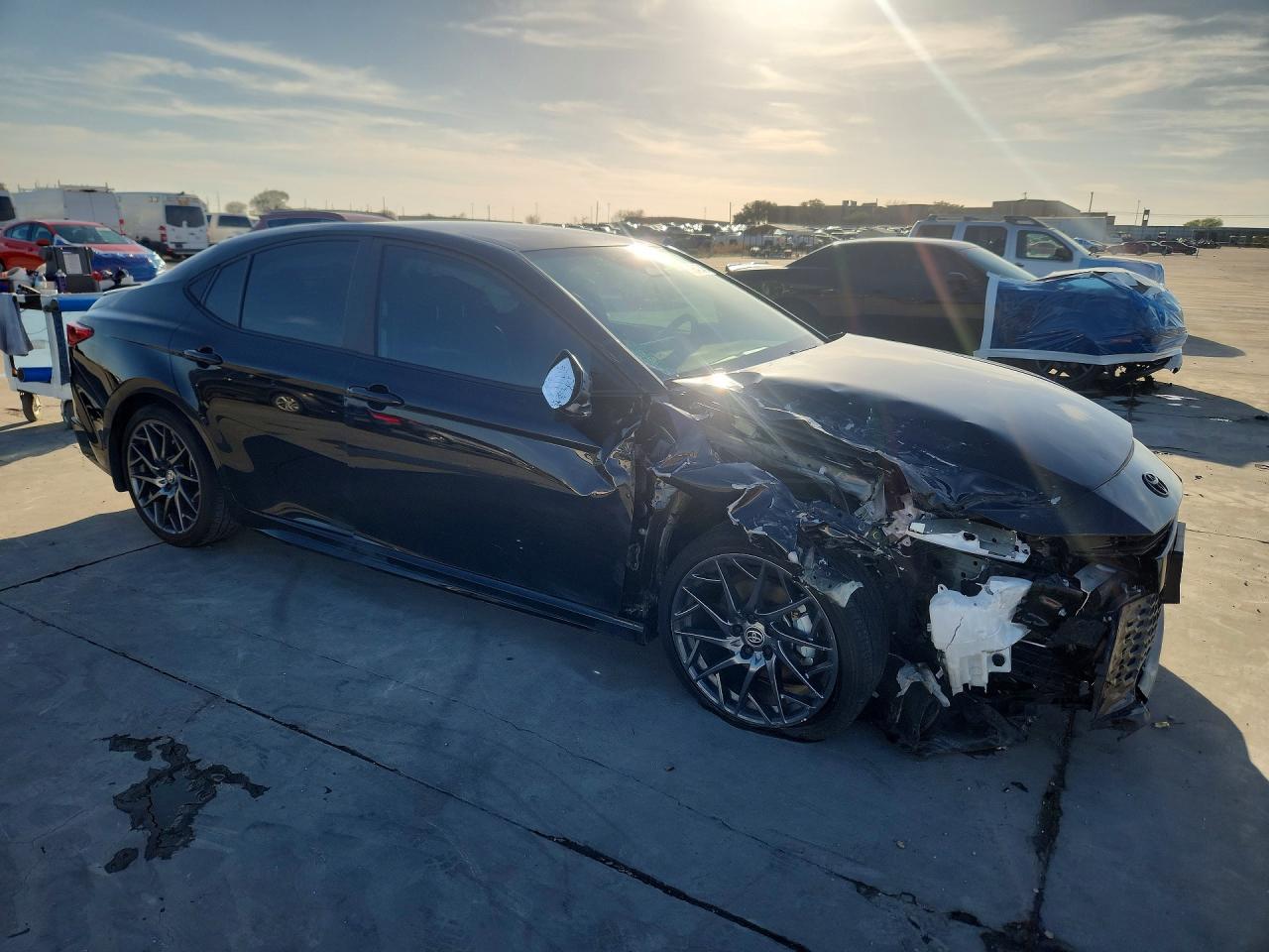 2025 TOYOTA CAMRY XSE photo 7