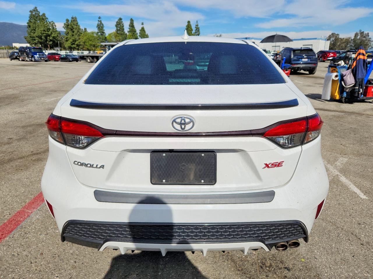 2020 TOYOTA COROLLA XSE photo 16