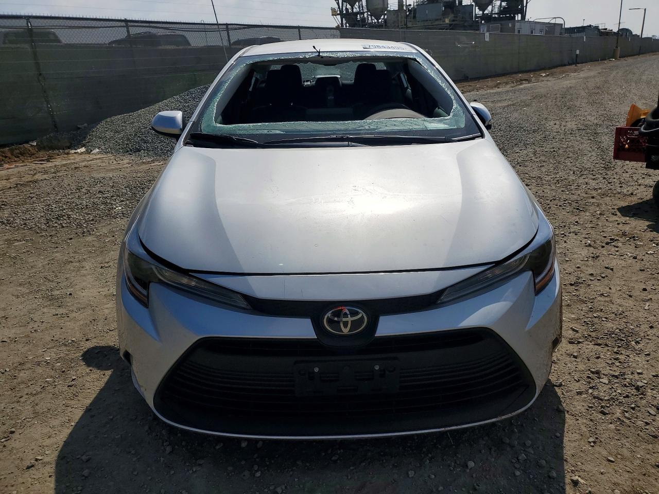 2025 TOYOTA COROLLA LE photo 5