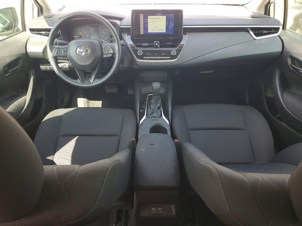 2025 TOYOTA COROLLA LE photo 8
