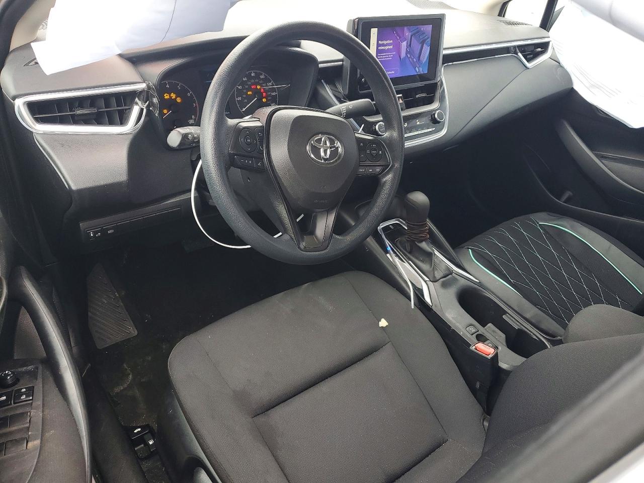 2024 TOYOTA COROLLA LE photo 8