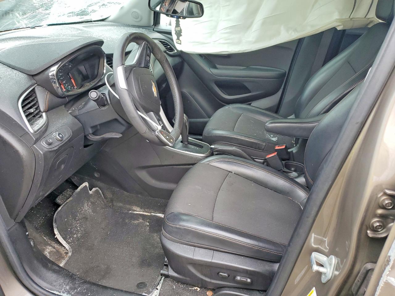 2021 CHEVROLET TRAX 1LT photo 13