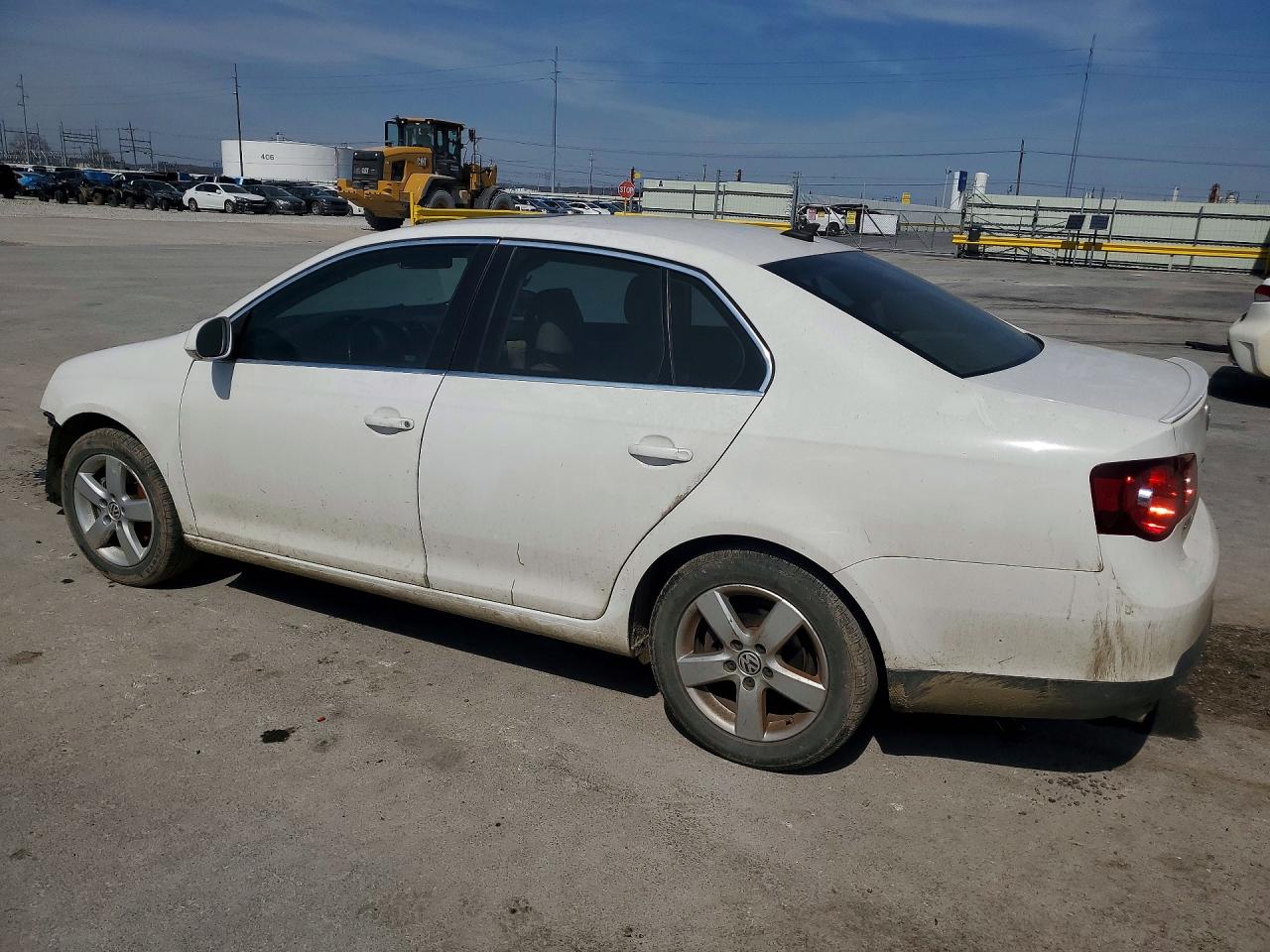 2009 VOLKSWAGEN JETTA SE photo 2