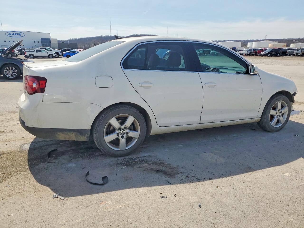 2009 VOLKSWAGEN JETTA SE photo 3
