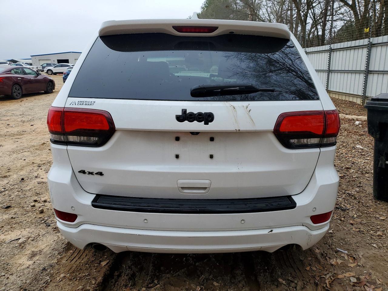 2015 JEEP GRAND CHEROKEE LAREDO photo 6