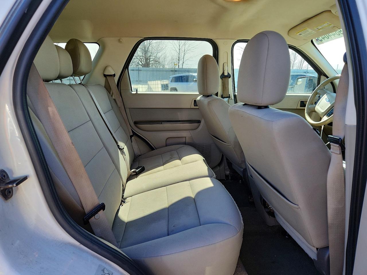 2011 FORD ESCAPE XLT photo 10