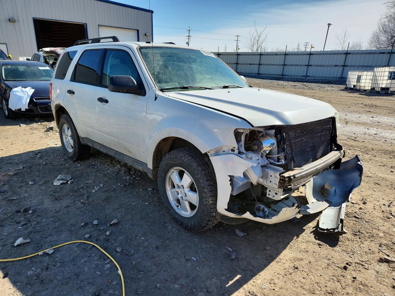 2011 FORD ESCAPE XLT photo 4