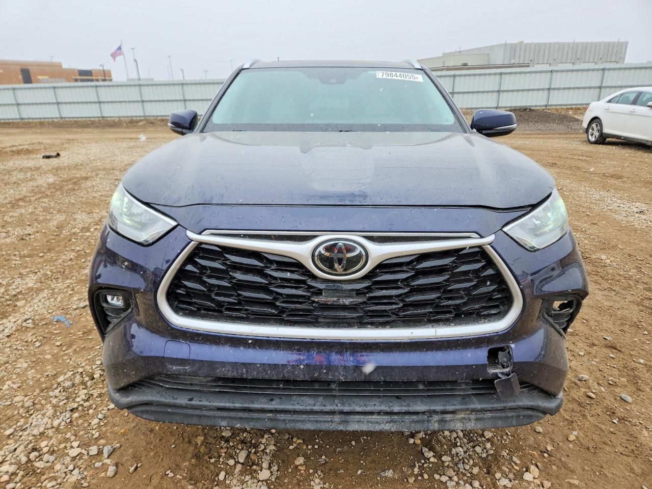 2020 TOYOTA HIGHLANDER XLE photo 9