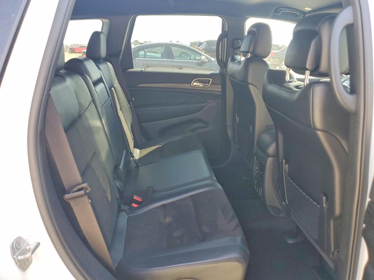 2022 JEEP GRAND CHEROKEE LAREDO E photo 11