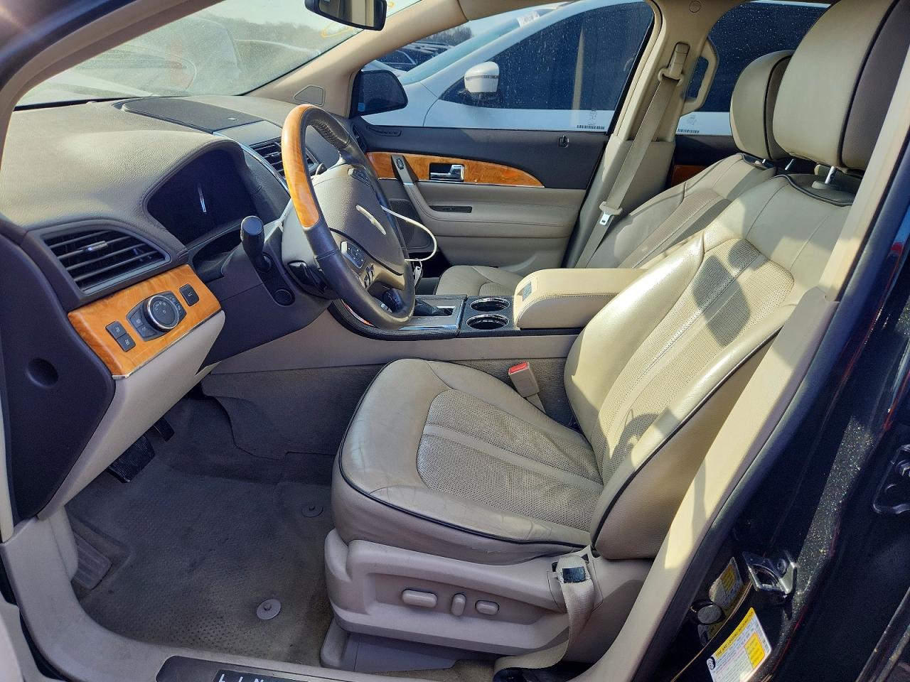 2015 LINCOLN TOWNHOUSE MKX photo 19