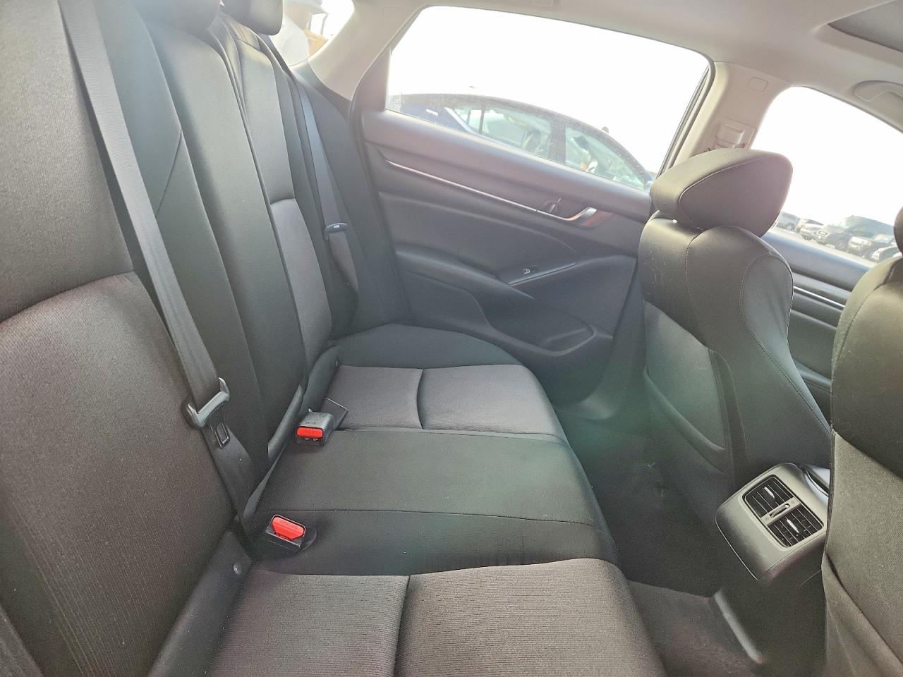 2020 HONDA ACCORD EX photo 28