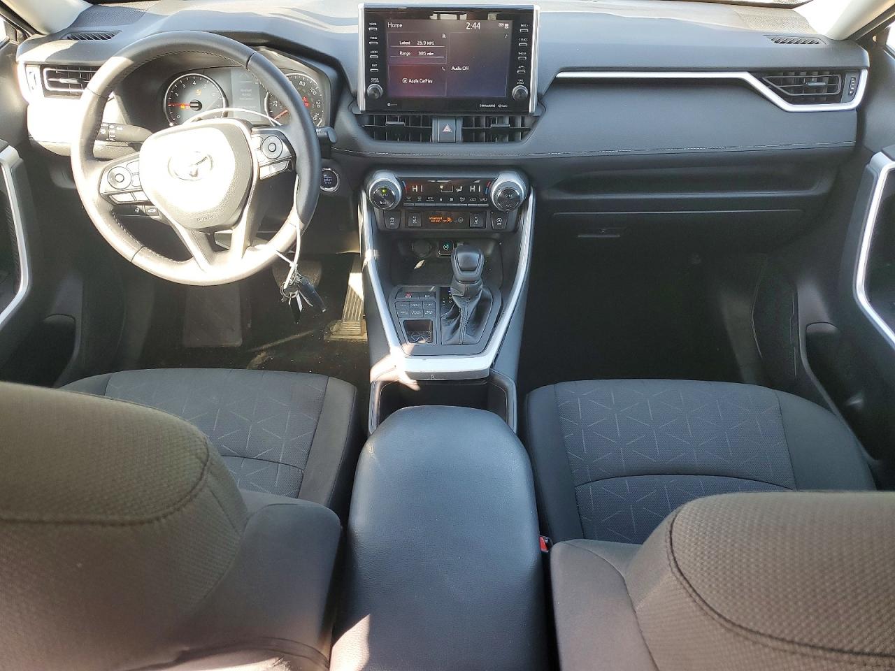2022 TOYOTA RAV4 XLE photo 8