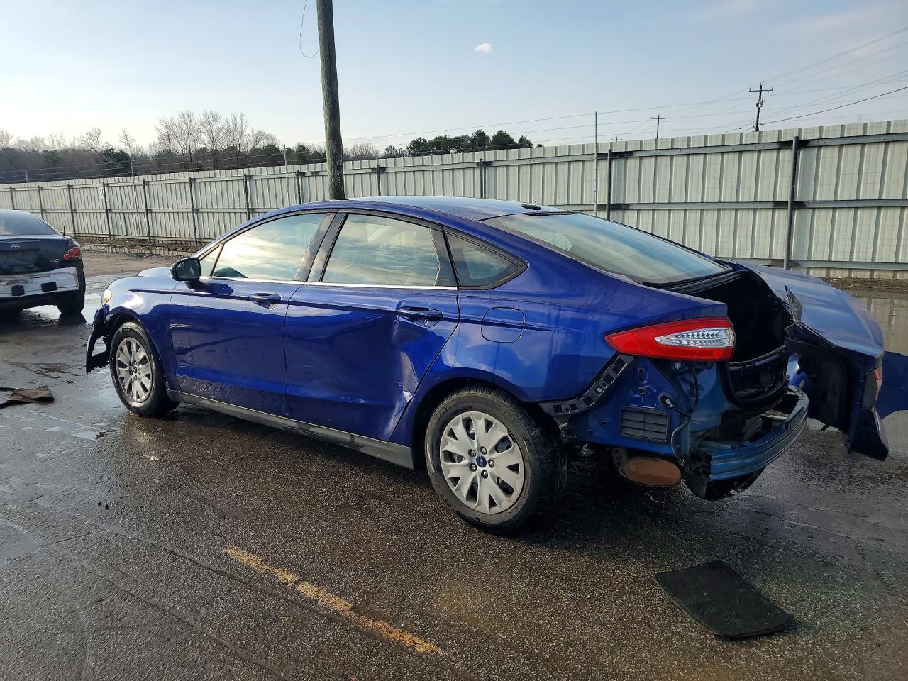 2013 FORD FUSION S photo 2