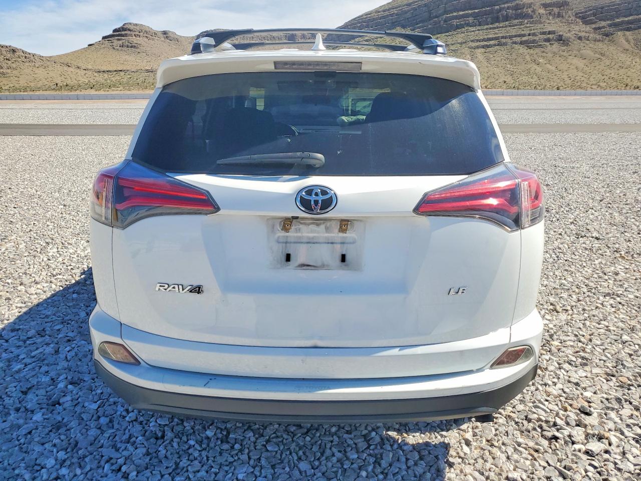 2017 TOYOTA RAV4 LE photo 11