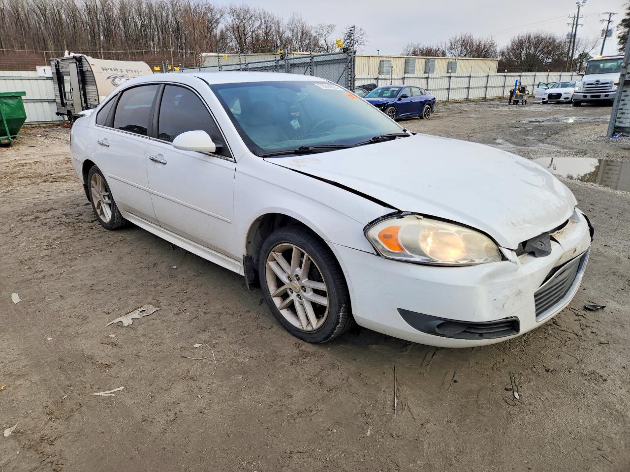 2010 CHEVROLET IMPALA LTZ photo 4