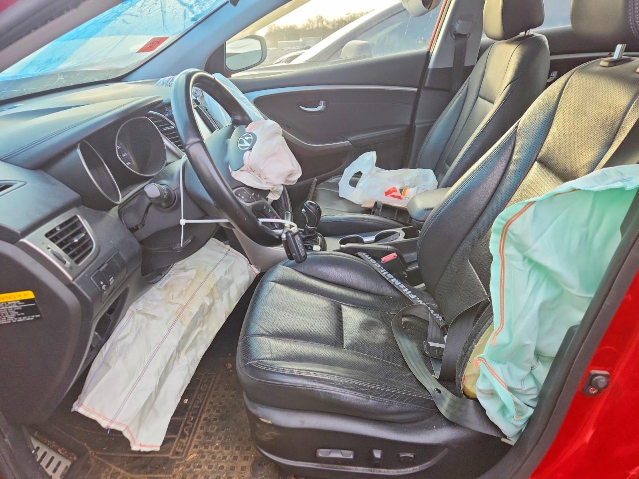 2013 HYUNDAI ELANTRA GT BASE photo 14