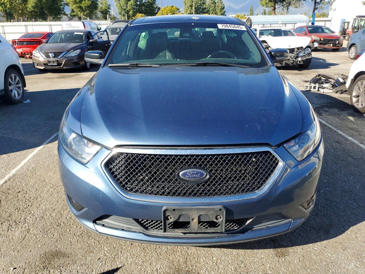 2019 FORD TAURUS SHO photo 5