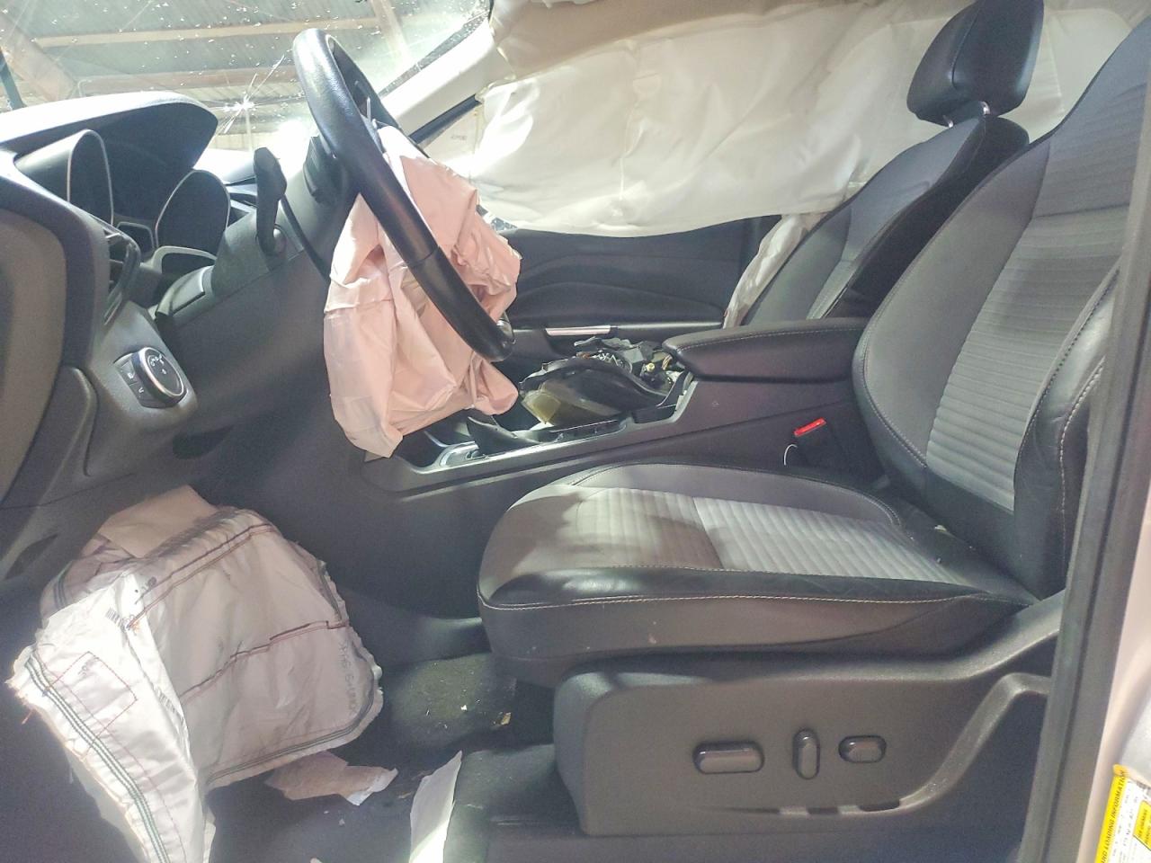 2017 FORD ESCAPE TITANIUM photo 7