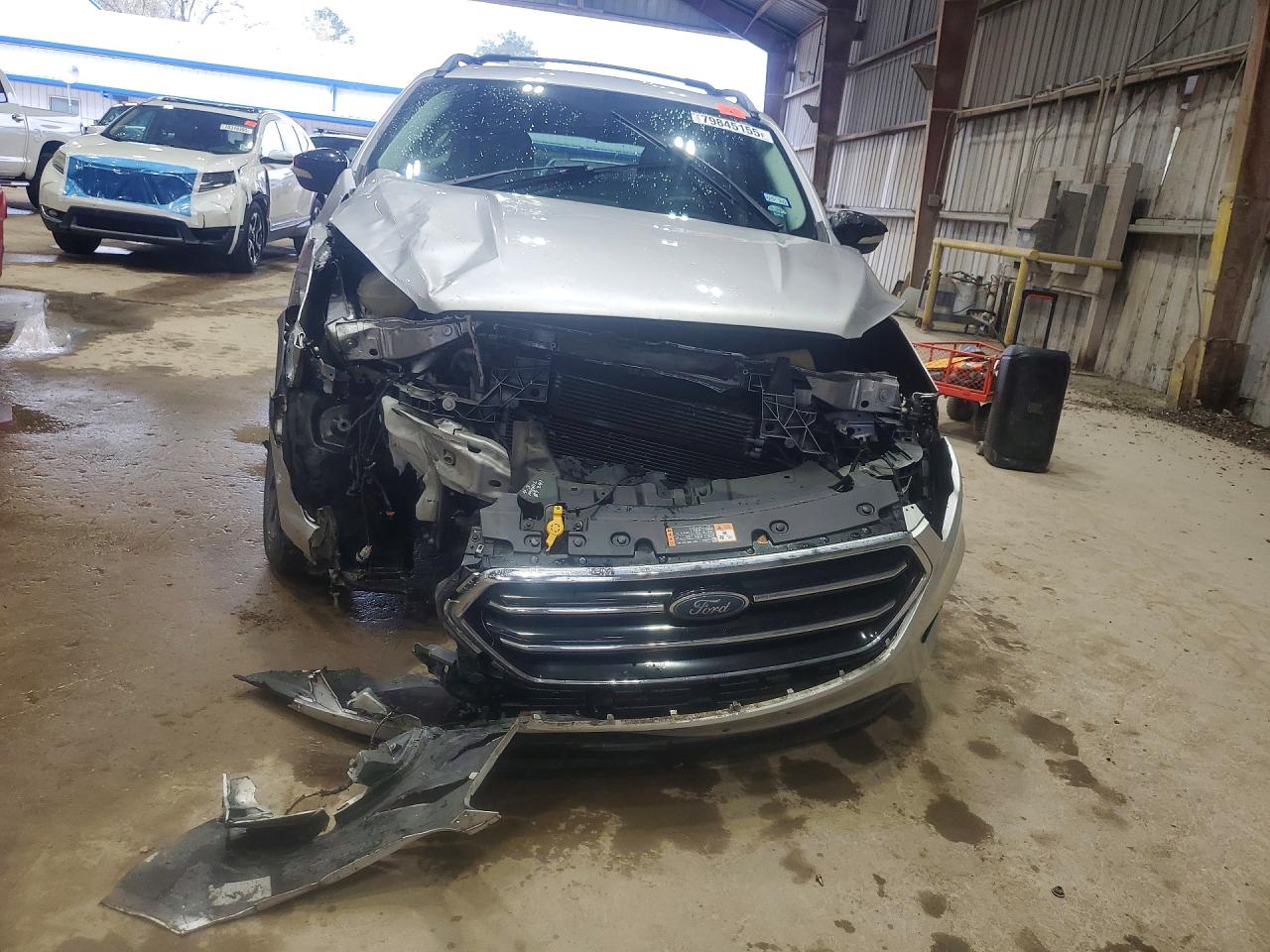 2017 FORD ESCAPE TITANIUM photo 5