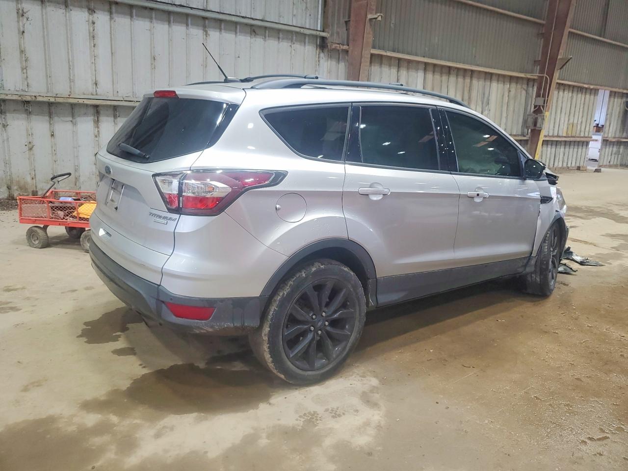 2017 FORD ESCAPE TITANIUM photo 3