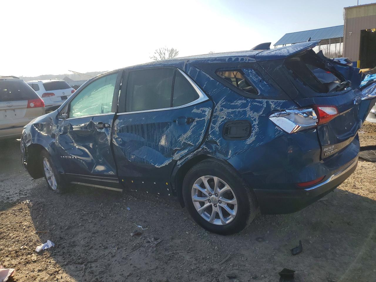 2021 CHEVROLET EQUINOX LT photo 4
