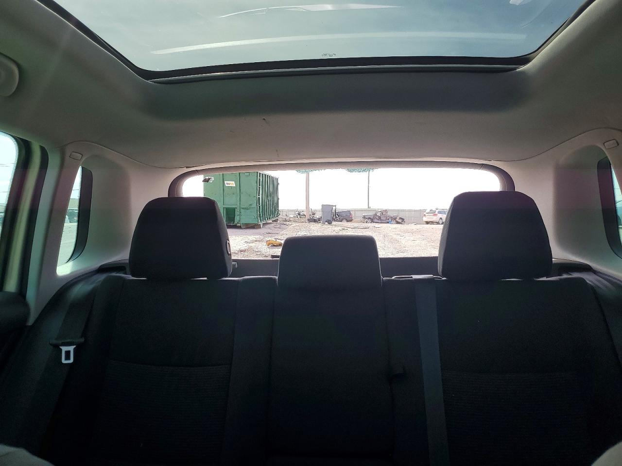 2012 VOLKSWAGEN TIGUAN S photo 10