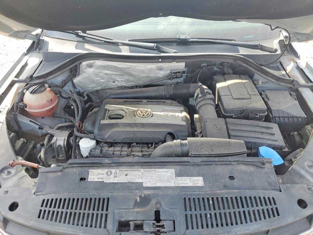 2012 VOLKSWAGEN TIGUAN S photo 12