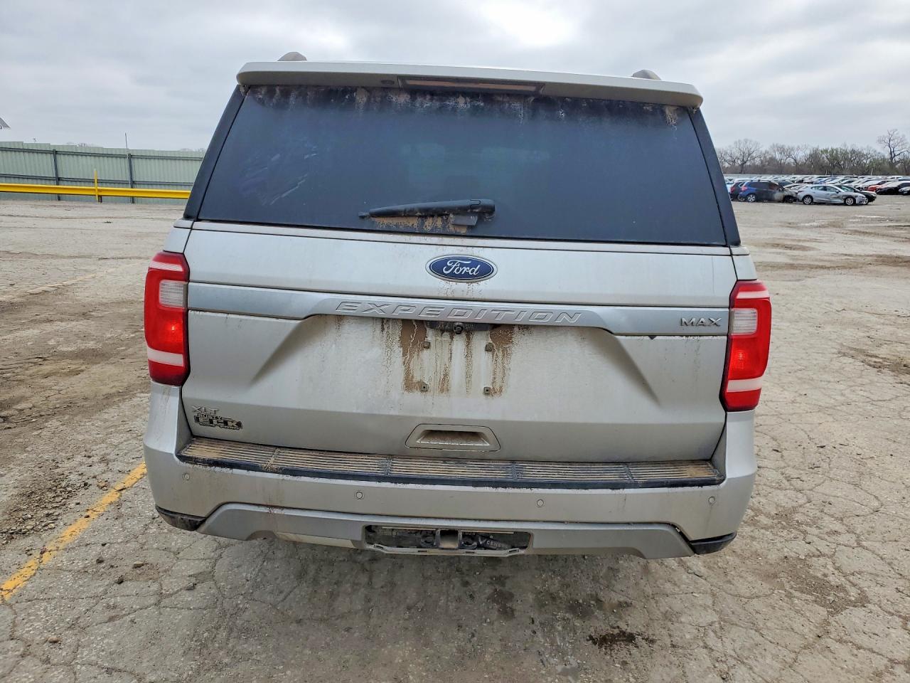 2019 FORD EXPEDITION MAX XLT photo 11