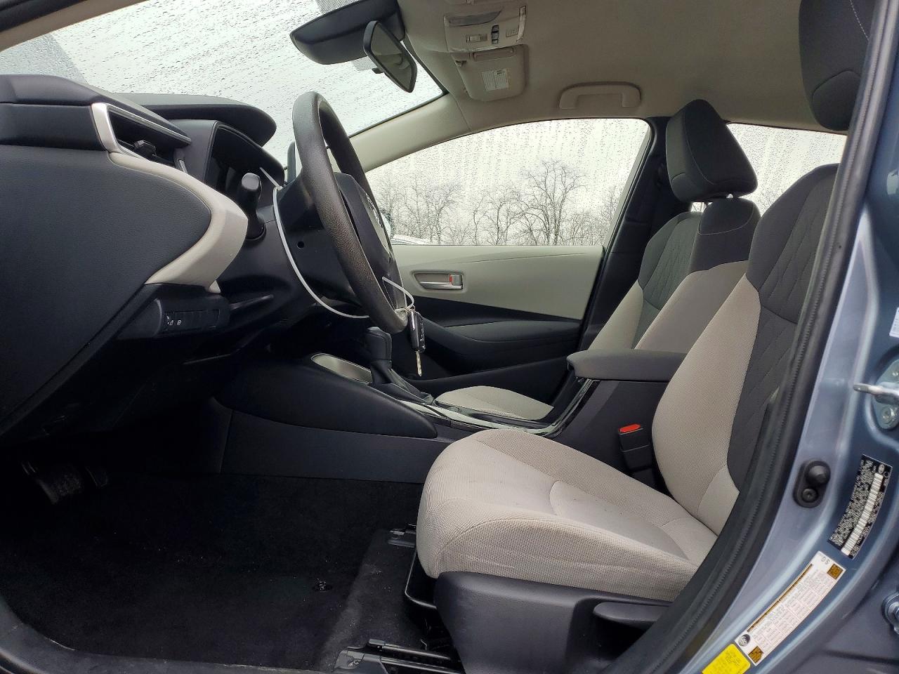2021 TOYOTA COROLLA LE photo 7