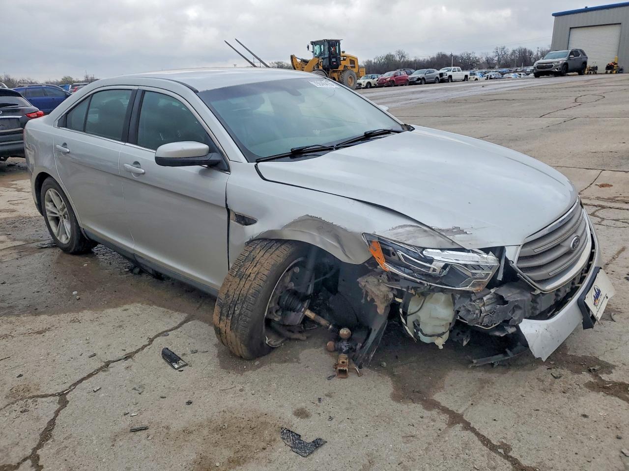 2018 FORD TAURUS SEL photo 10