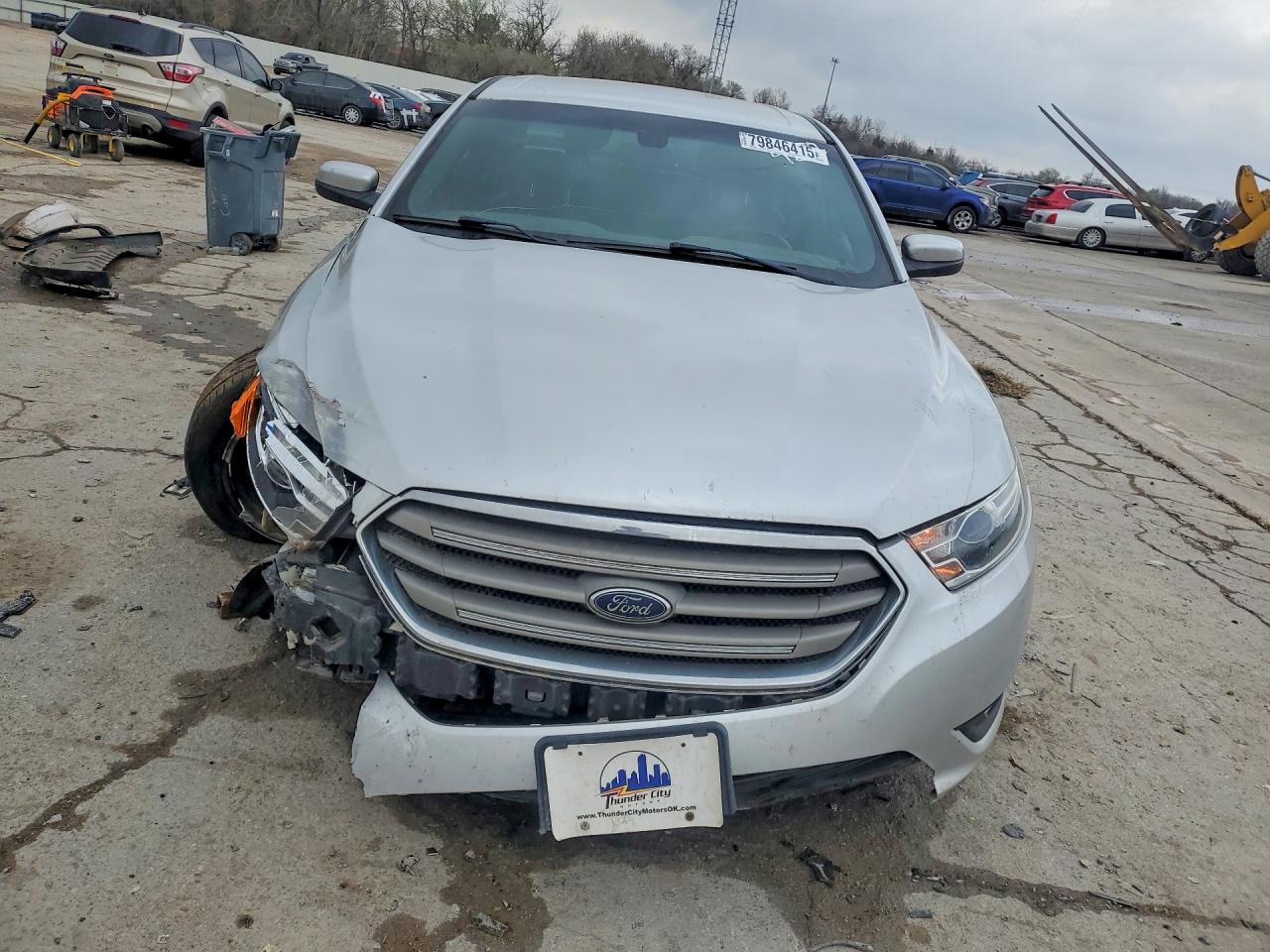 2018 FORD TAURUS SEL photo 13