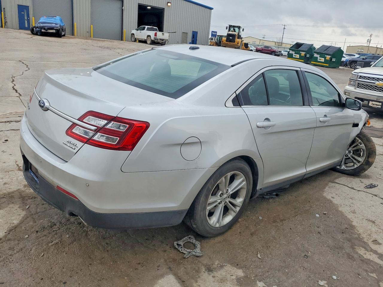 2018 FORD TAURUS SEL photo 7