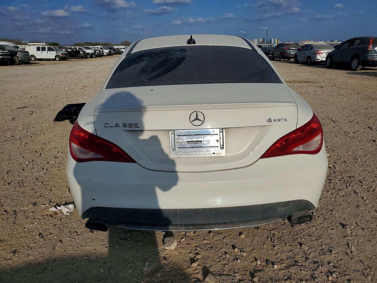 2016 MERCEDES-BENZ CLA 250 4MATIC photo 11