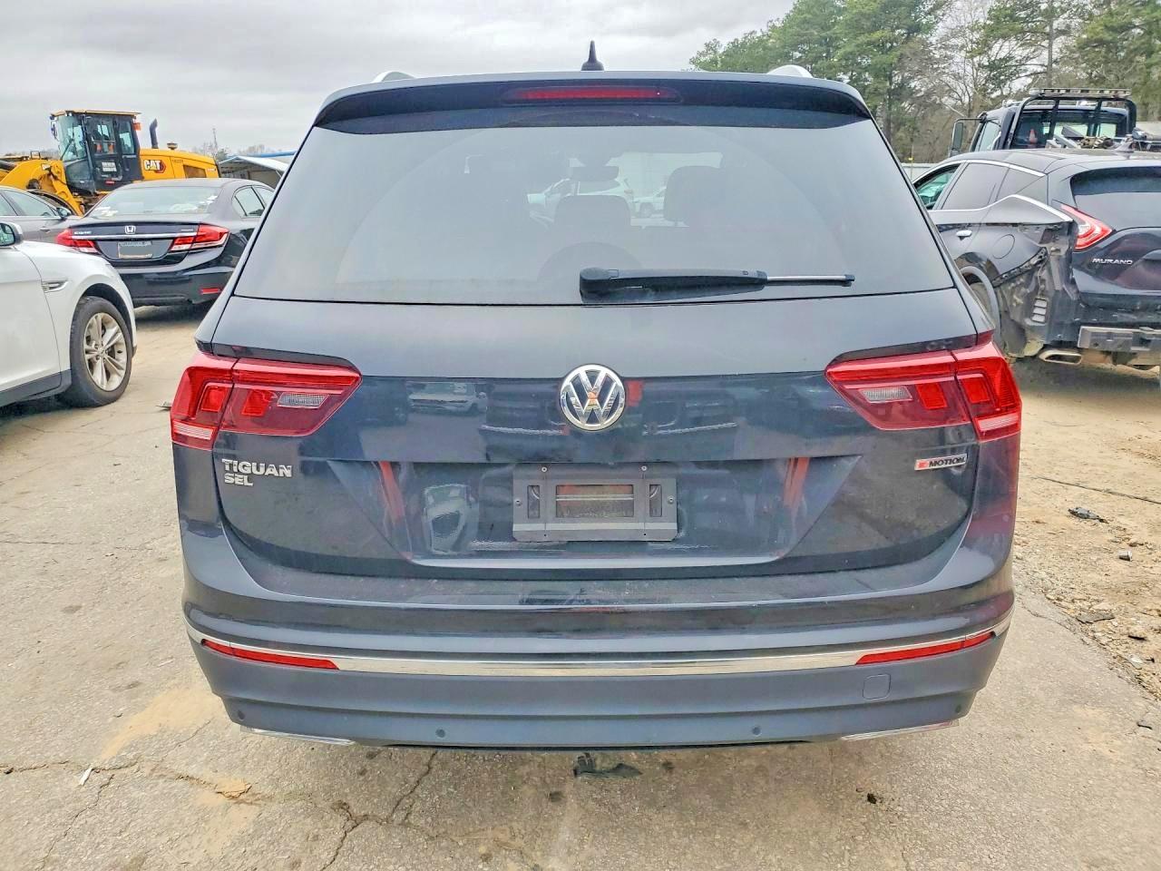 2021 VOLK TIGUAN SE photo 11