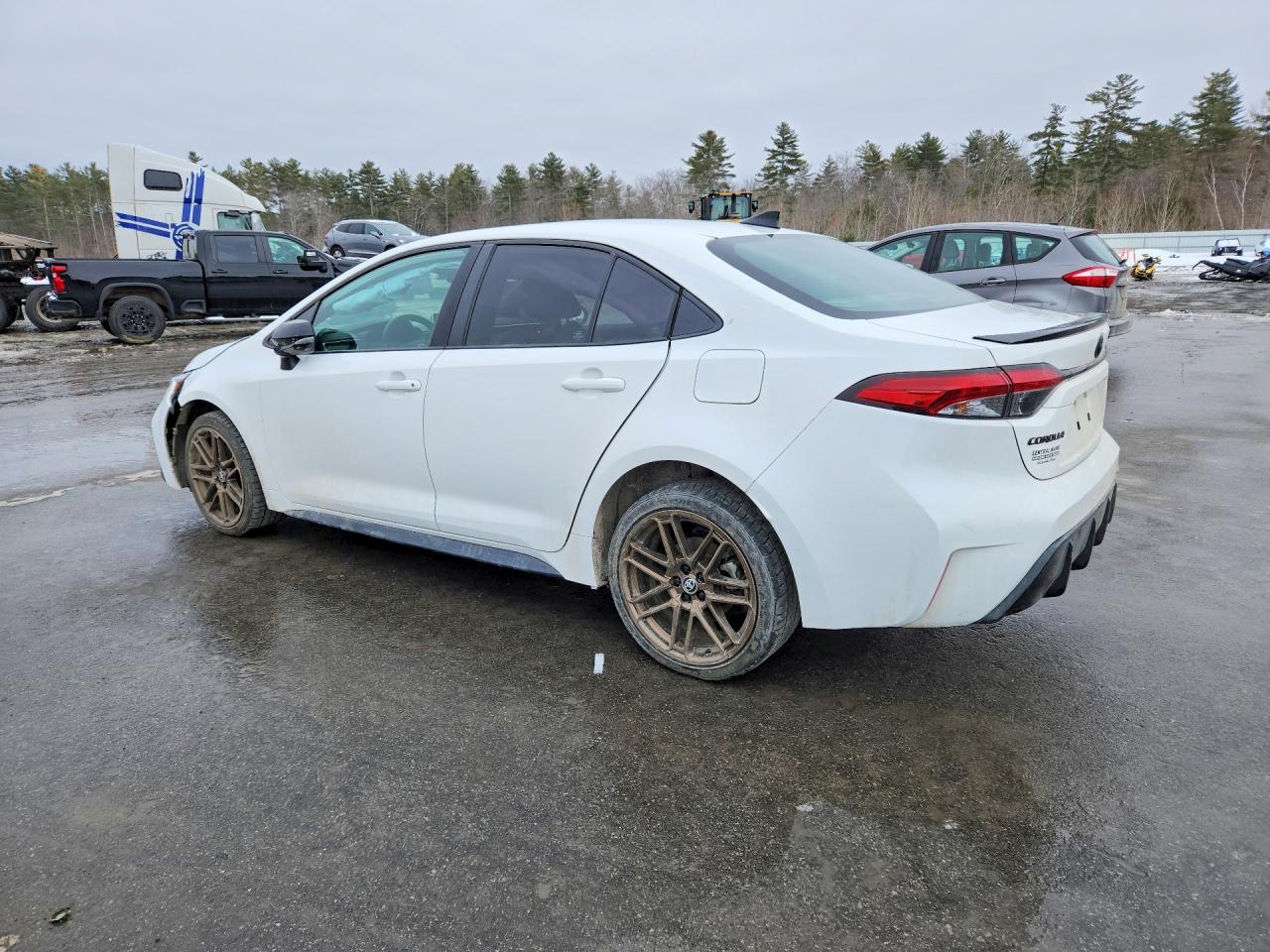 2024 TOYOTA COROLLA NIGHTSHADE photo 3