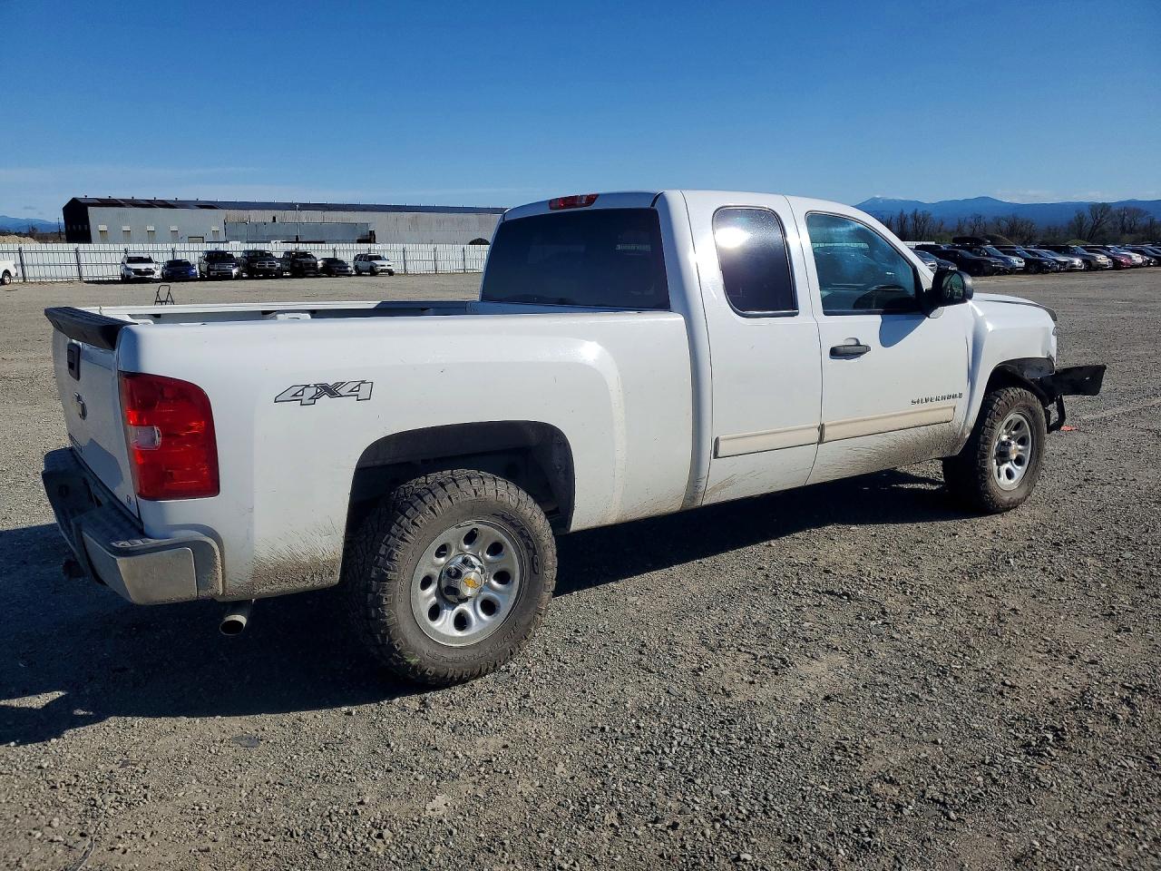 2009 CHEVROLET SILVERADO K1500 LT photo 3