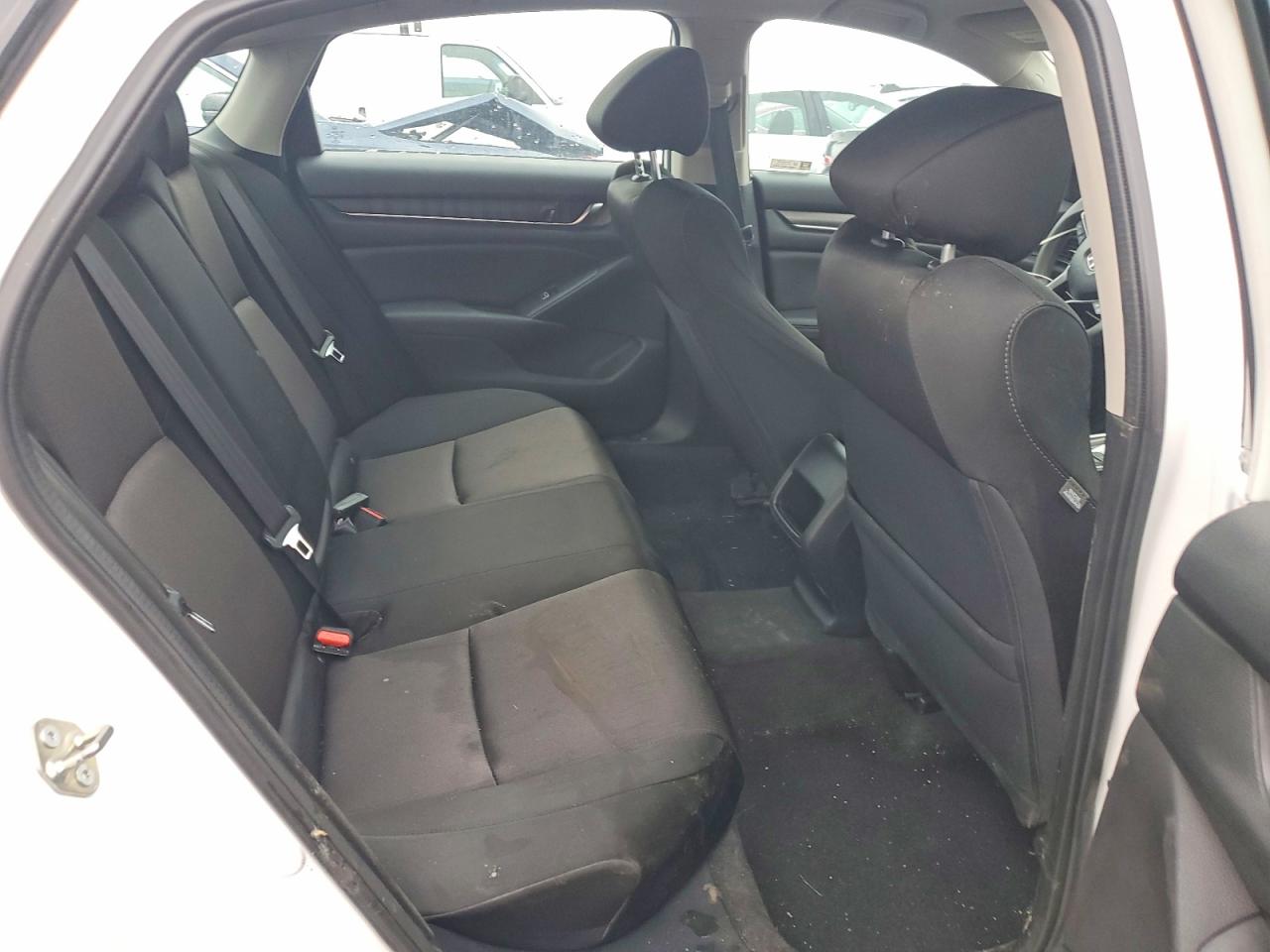 2020 HONDA ACCORD LX photo 19