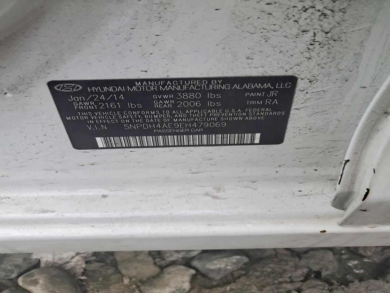 2014 HYUNDAI ELANTRA SE photo 12