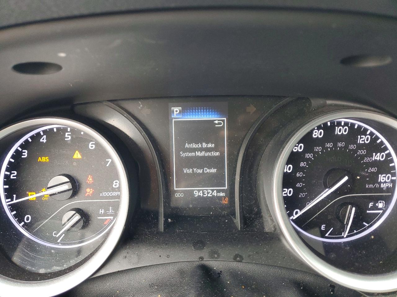 2022 TOYOTA CAMRY LE photo 17