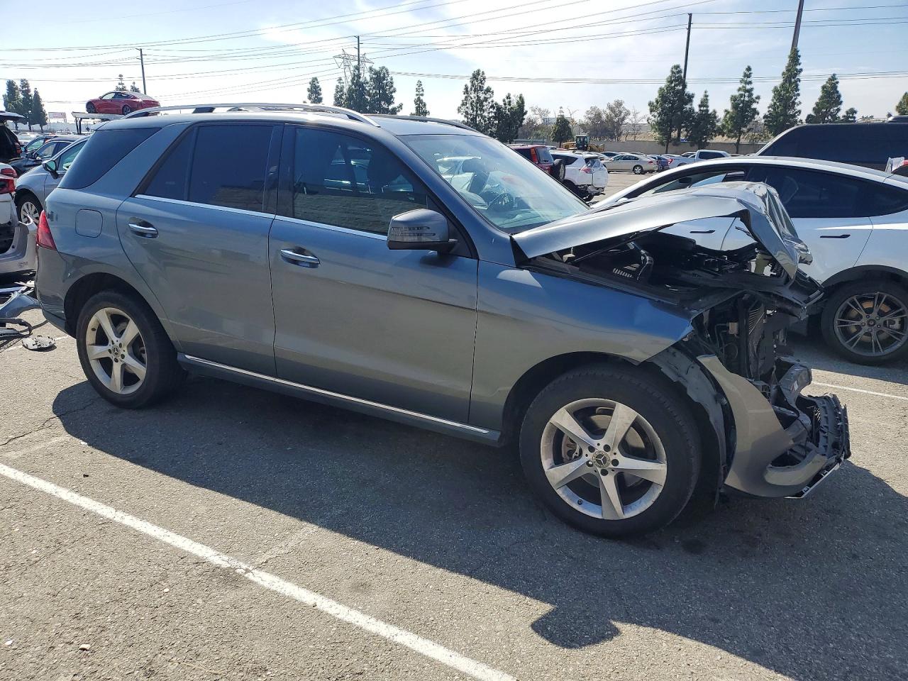 2017 MERCEDES-BENZ GLE 350 photo 10
