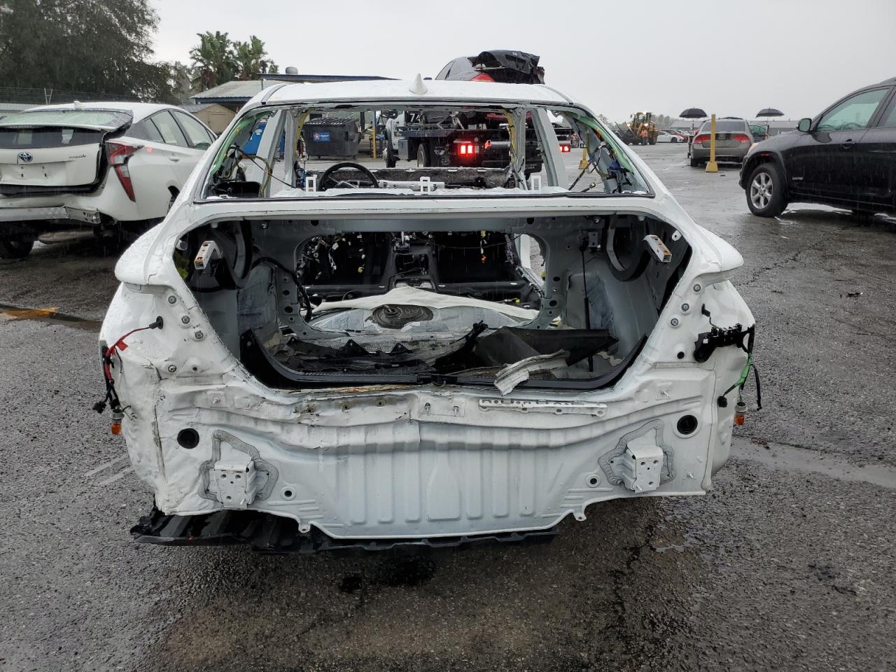 2020 TOYOTA CAMRY SE photo 11