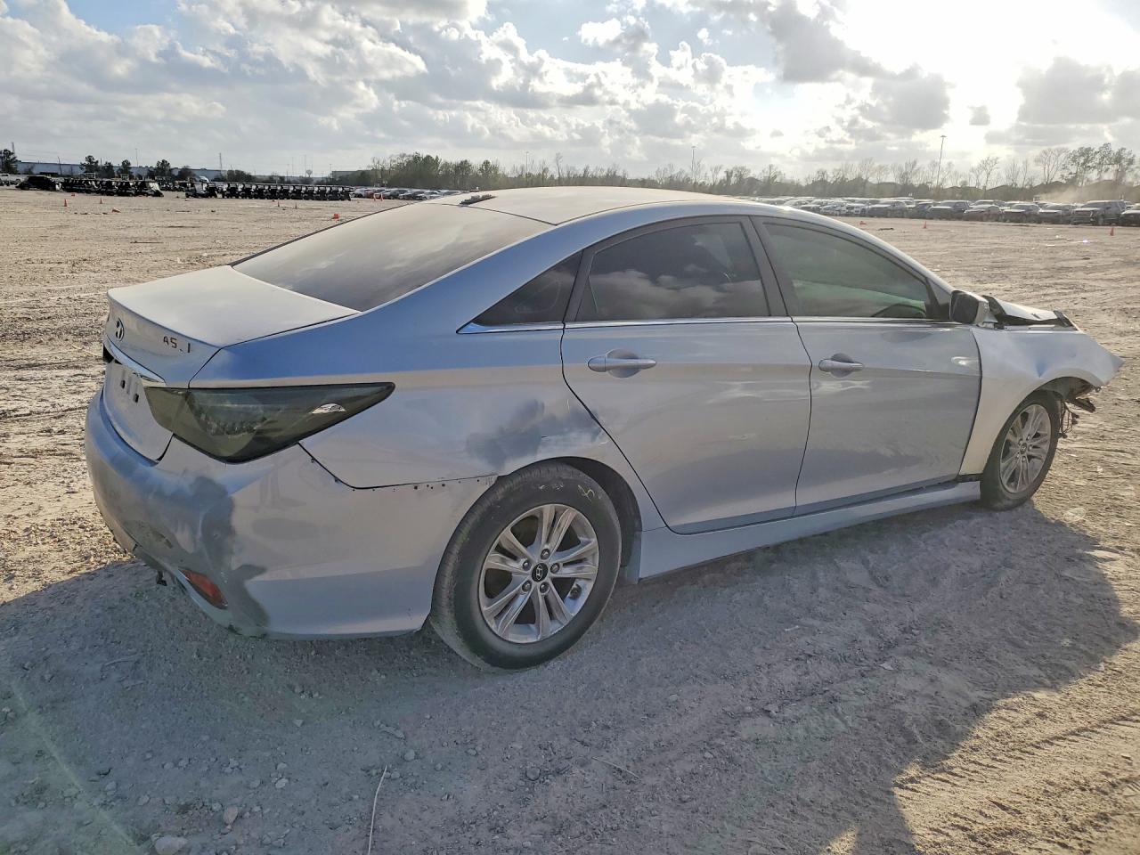 2014 HYUNDAI SONATA photo 3