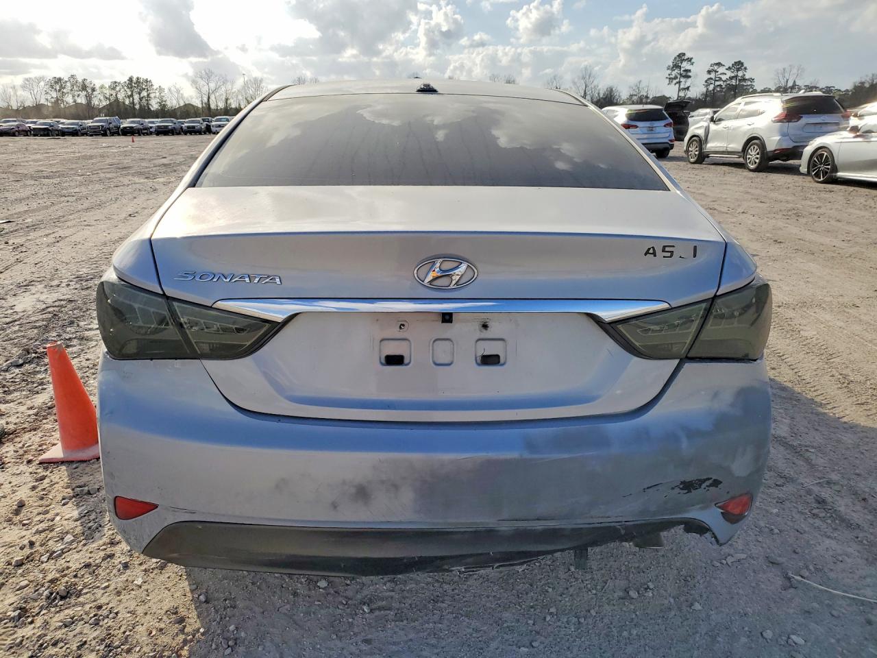 2014 HYUNDAI SONATA photo 6