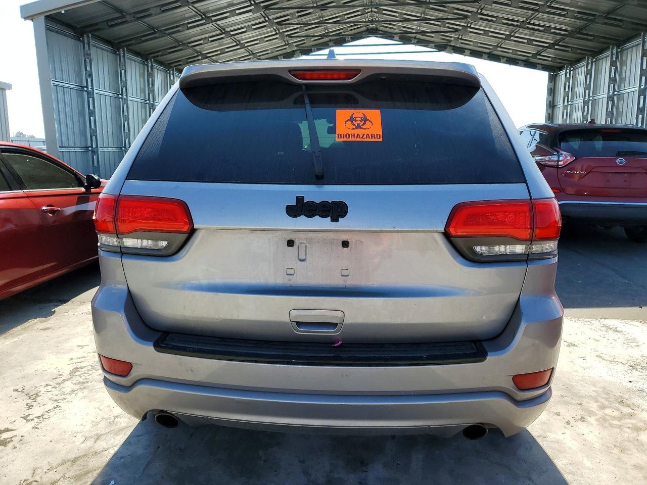 2015 JEEP GRAND CHEROKEE LAREDO photo 16