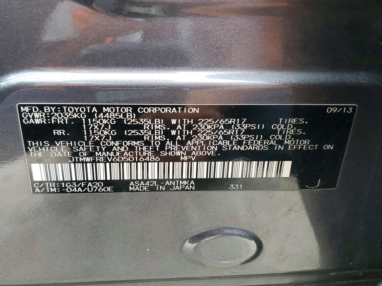 2013 TOYOTA RAV4 XLE photo 13