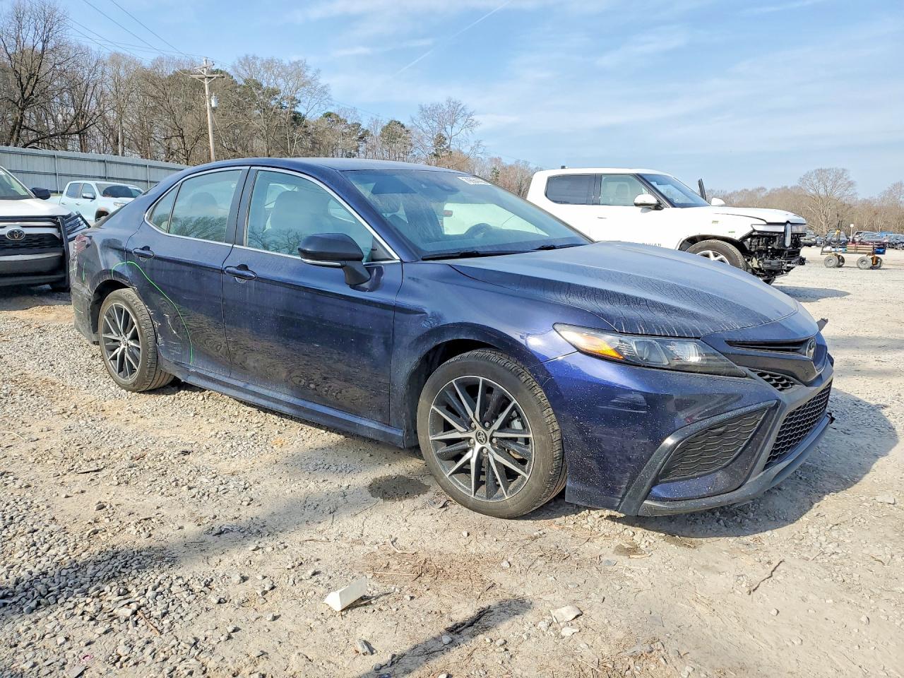 2022 TOYOTA CAMRY SE photo 4