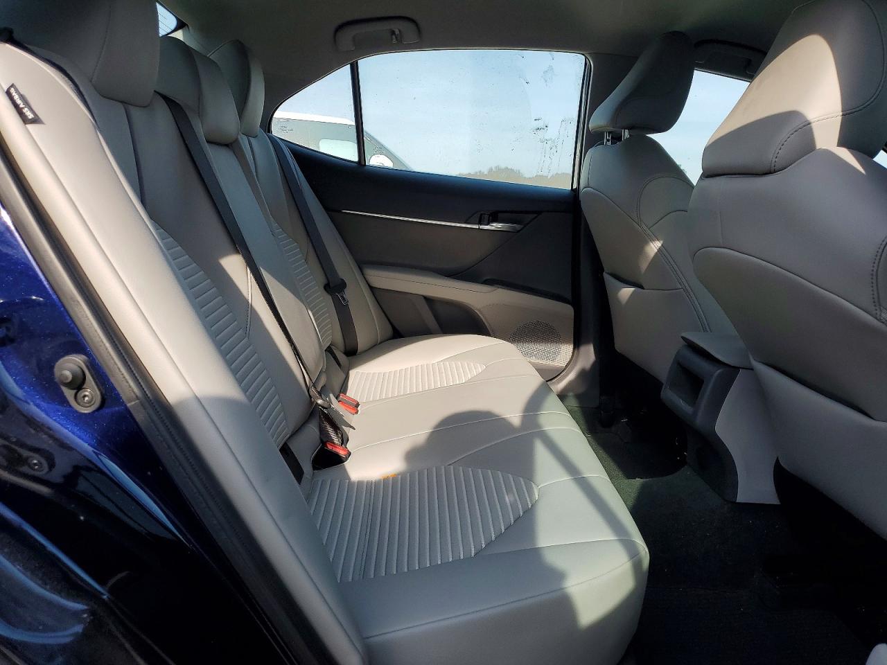 2022 TOYOTA CAMRY SE photo 10